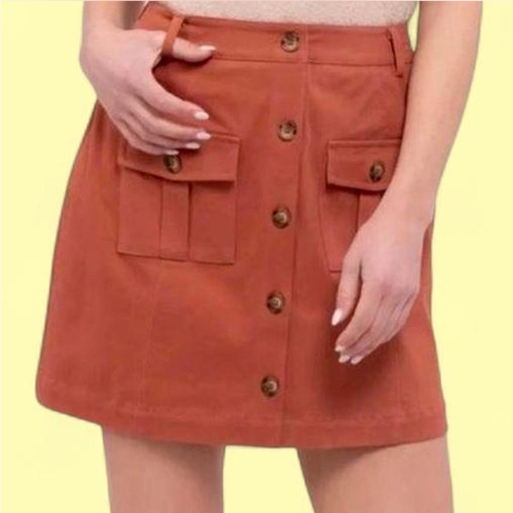 NWOT Women's Button-Front, Flap Pocket Mini Skirt in Terracotta/Rust. Size S. - Picture 1 of 6